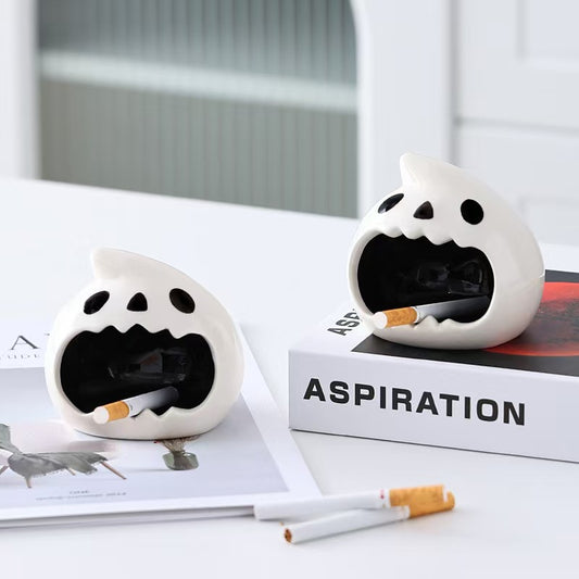 Cute Ghost Ceramic Ashtray: Adorable Desk Decor Gift for Men (Ins-Style)