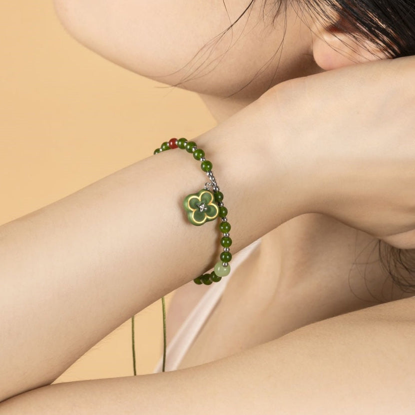 Artisanal Gold-Patterned Four-Leaf Clover Ceramic Jewelry Set