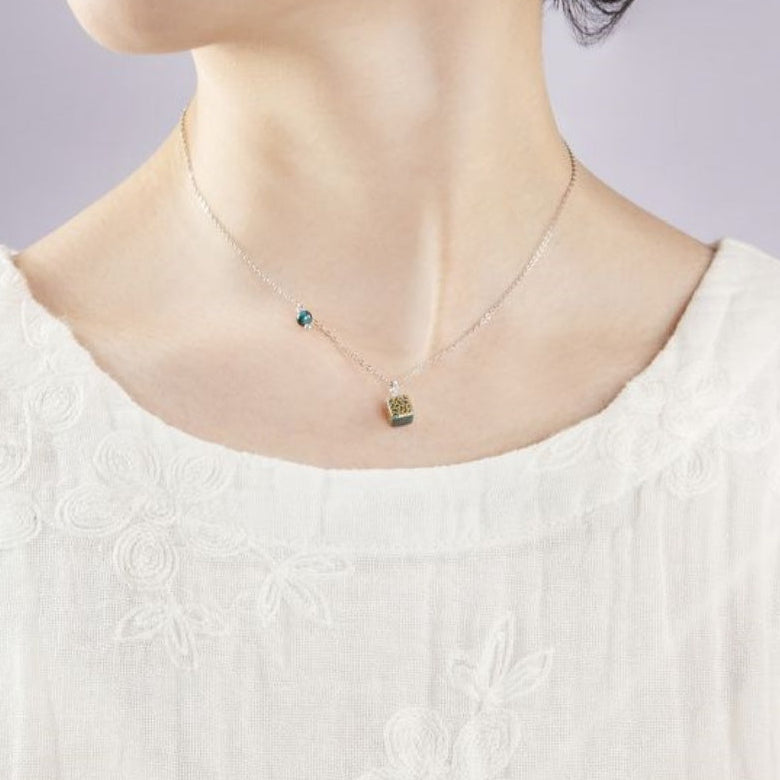 Handcrafted Gemstone Green Wave-Themed Ceramic Jewelry Set with Gold Floral Patterns