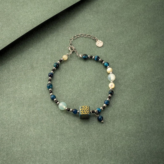 Handcrafted Gemstone Green Wave-Themed Ceramic Jewelry Set with Gold Floral Patterns